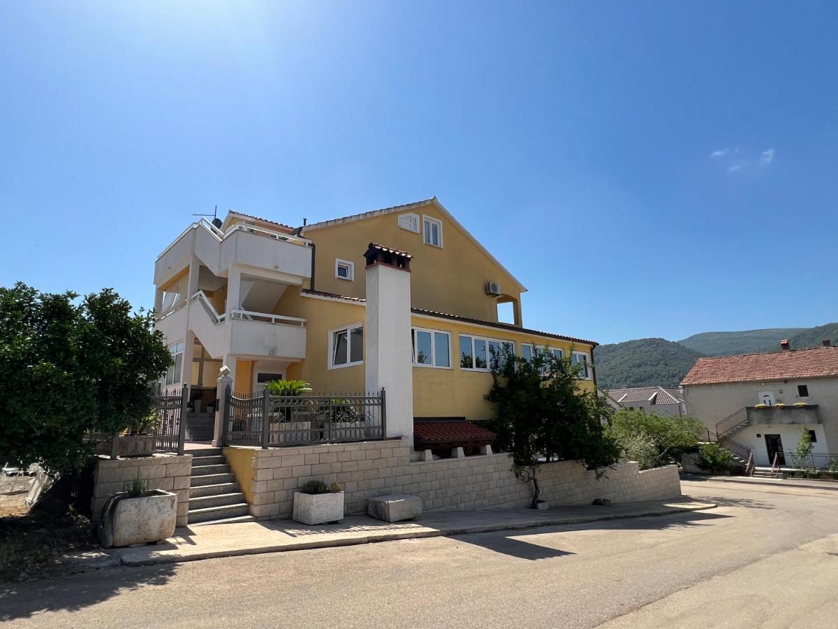 Apartments Ana Stari Grad  Esterno foto